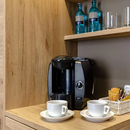 Hotel Comfort Frankfurt Station 3*