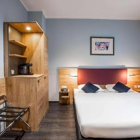 Comfort Frankfurt Station 3*