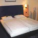 Hotel Ocean Pearl Frankfurt Station