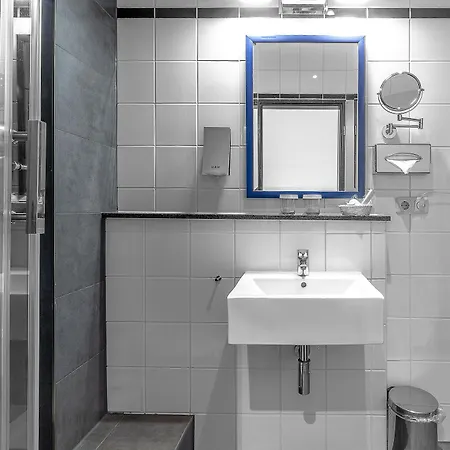 Ocean Pearl Frankfurt Station 3* פרנקפורט
