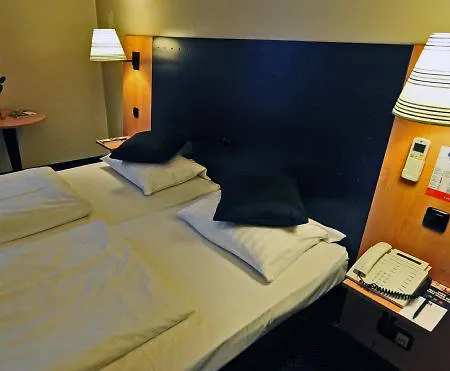 Comfort Frankfurt Station