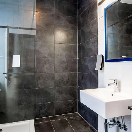 Hotell Comfort Frankfurt Station 3*